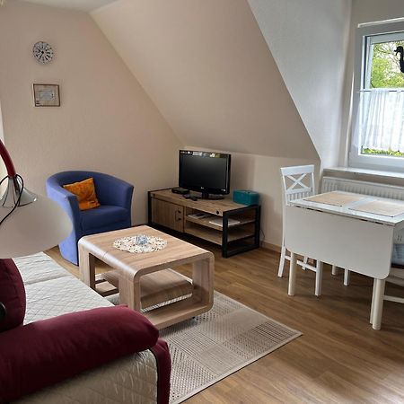 Wohnung 2 Mit Balkon- Haus Annegrete Esens Kültér fotó