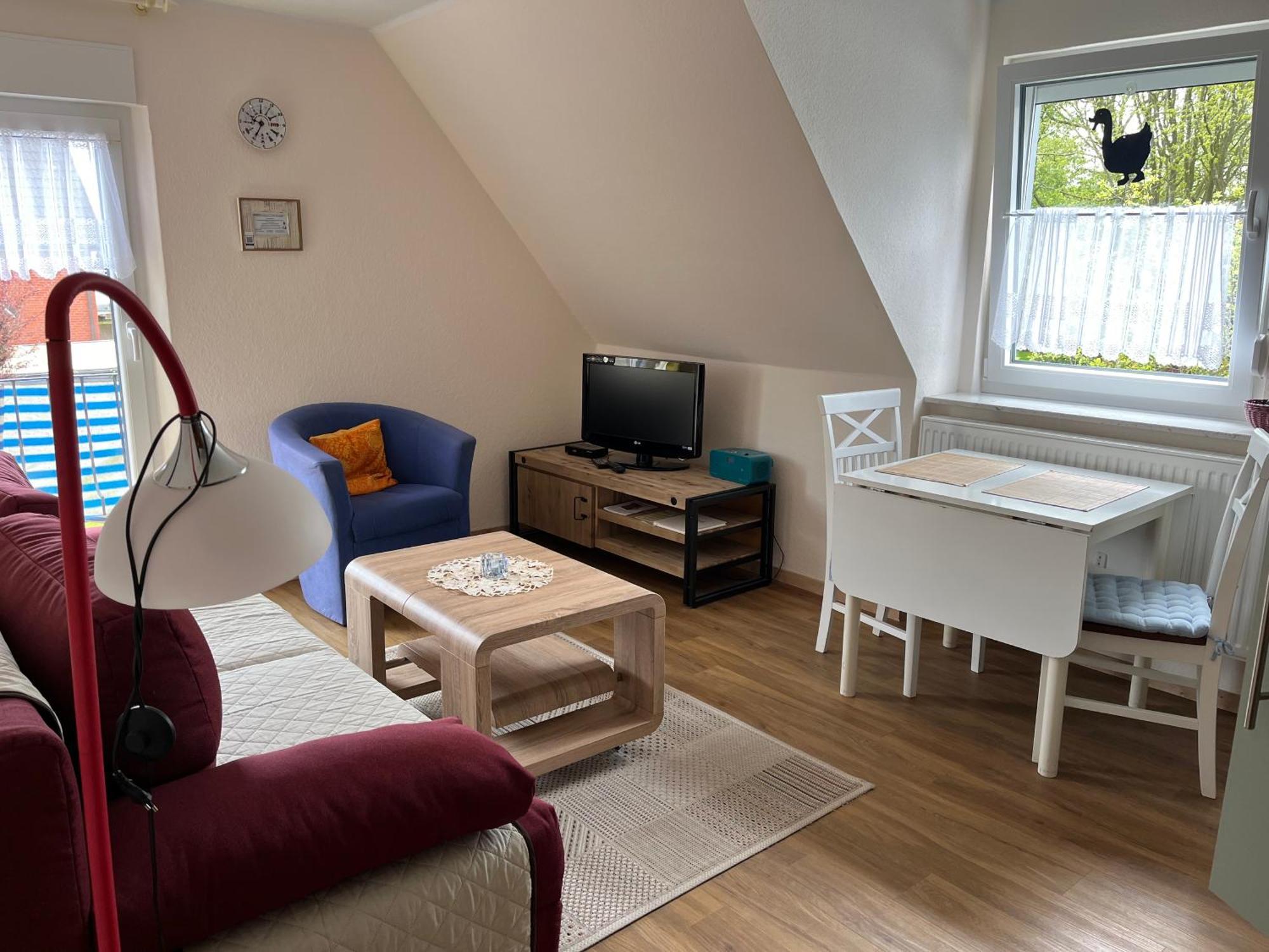Wohnung 2 Mit Balkon- Haus Annegrete Esens Kültér fotó