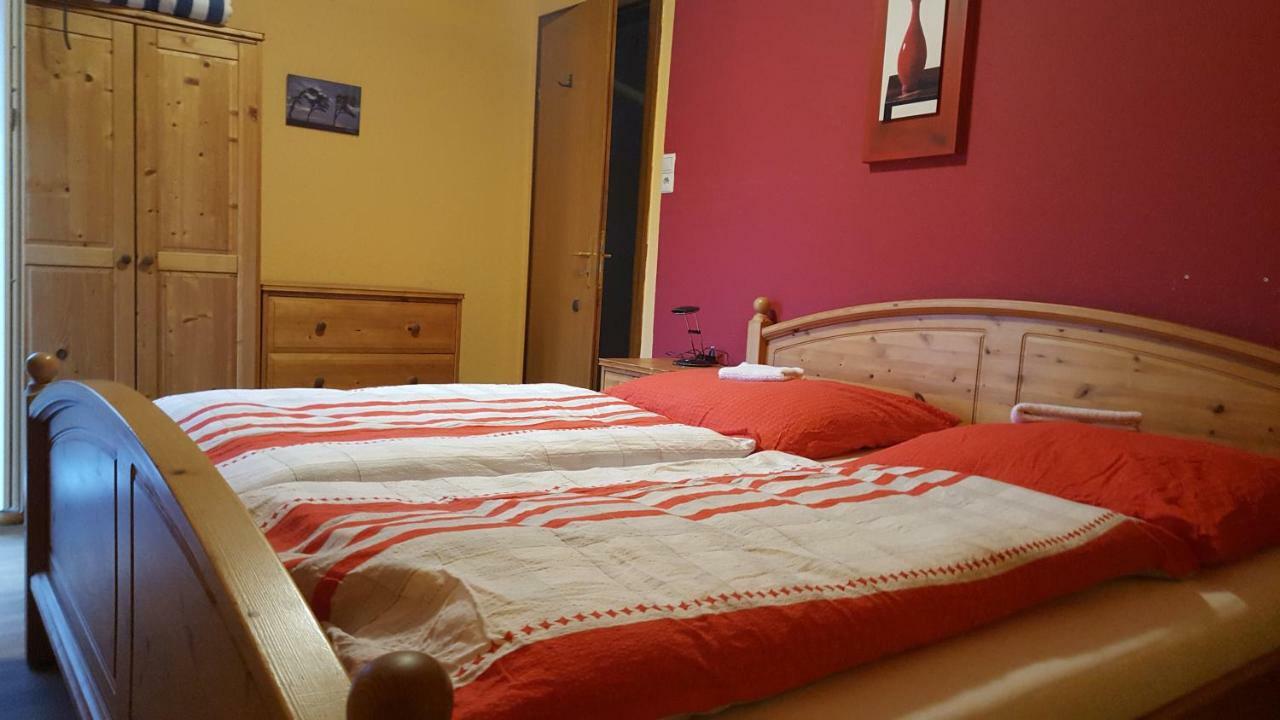 Wohnung 2 Mit Balkon- Haus Annegrete Esens Kültér fotó